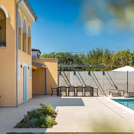 Holiday home Awesome In Salvela With Sauna Karpinjan